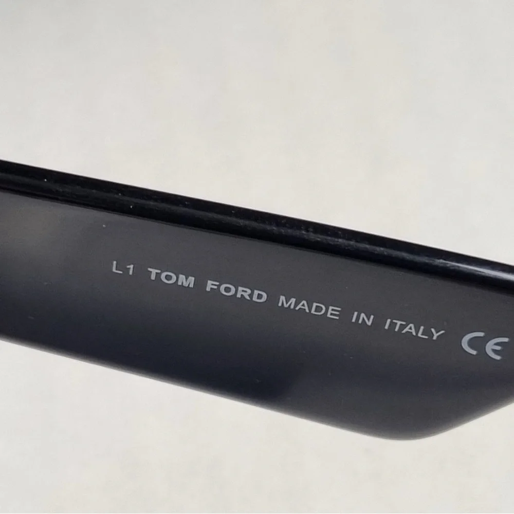 Tom Ford Rellen - Picture 17 of 17